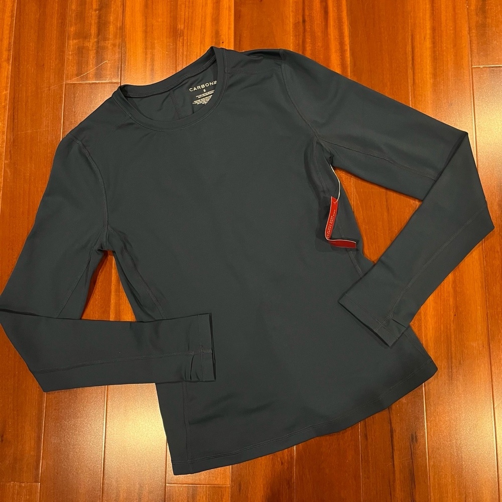 New NWT Carbon38 Dark Blue Top Long Sleeve Athletic Performance Stretch Sz Small